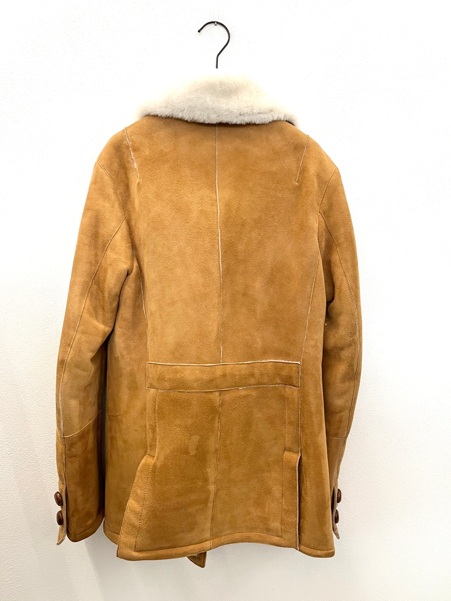 B&W Sheepskin