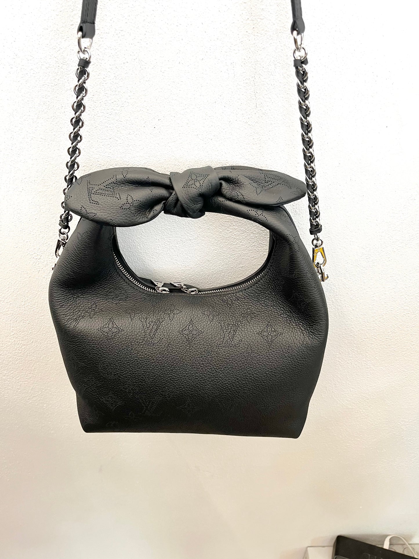 Louis Vuitton Why Knot