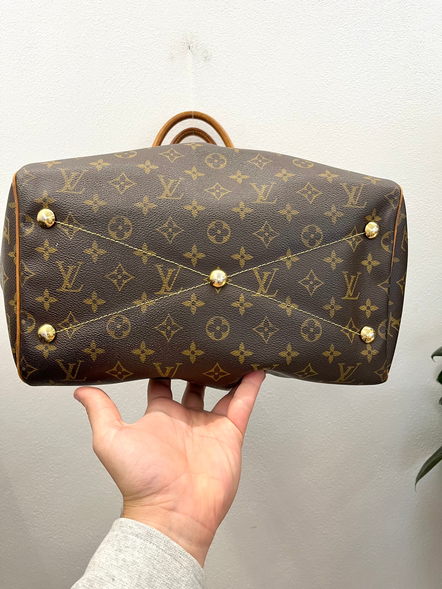 Louis Vuitton Tivoli