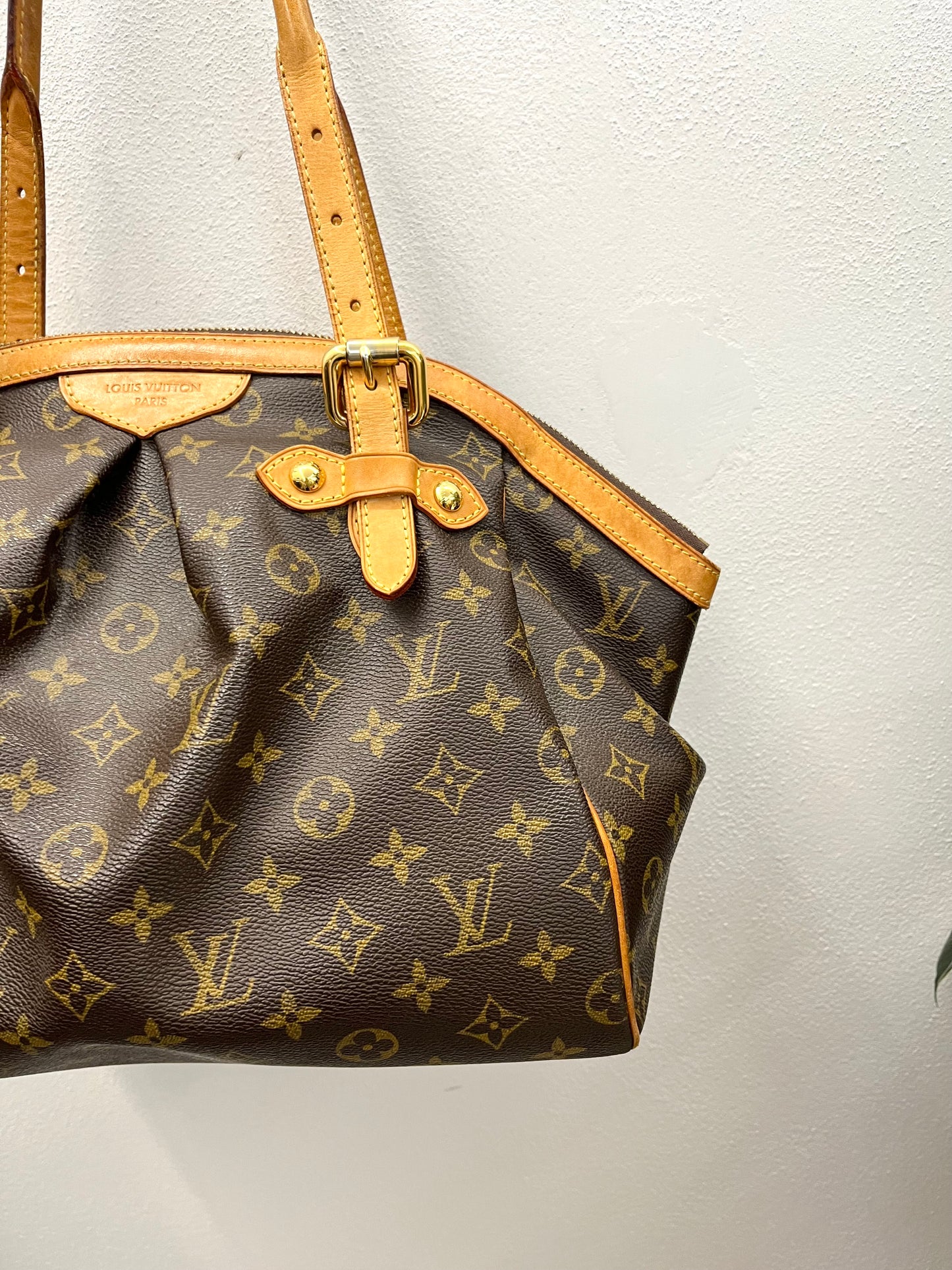 Louis Vuitton Tivoli