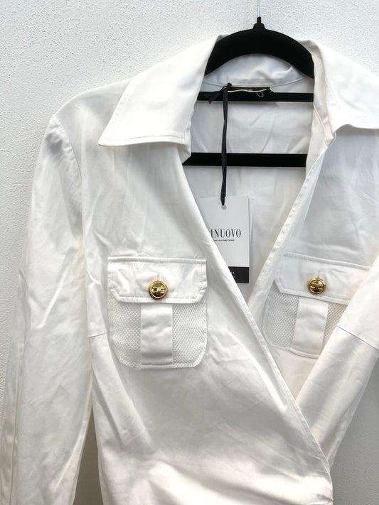 Camicia di Elisabetta Franchi Wrap con Tasche e Dettagli Dorati Bianca