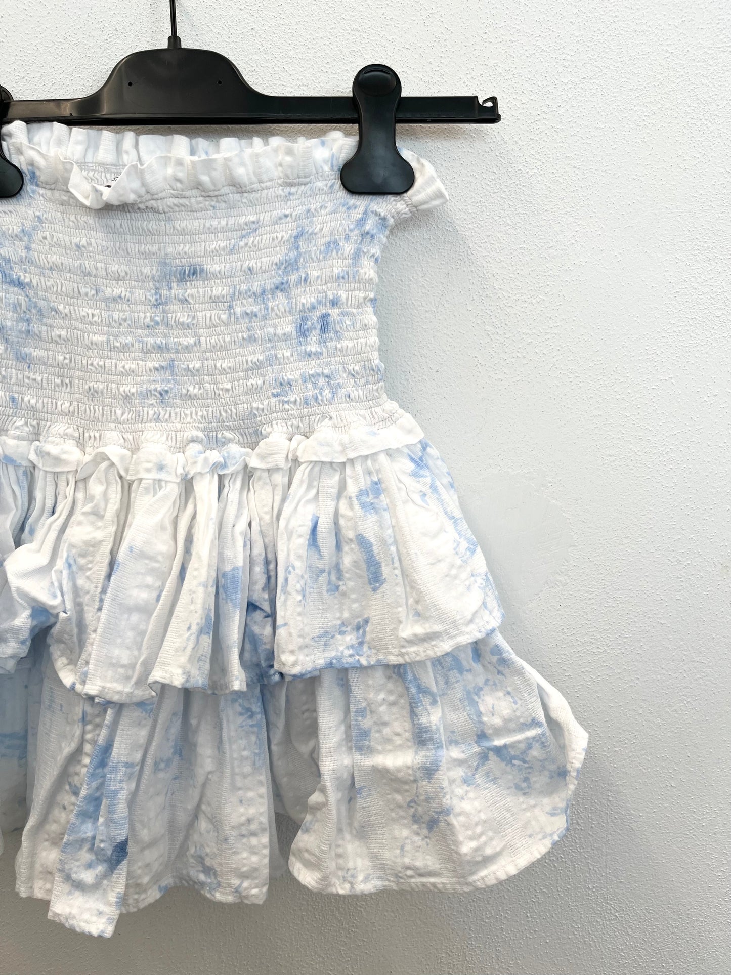 Top strapless di DonDup tie-dye azzurro con bustino smocked