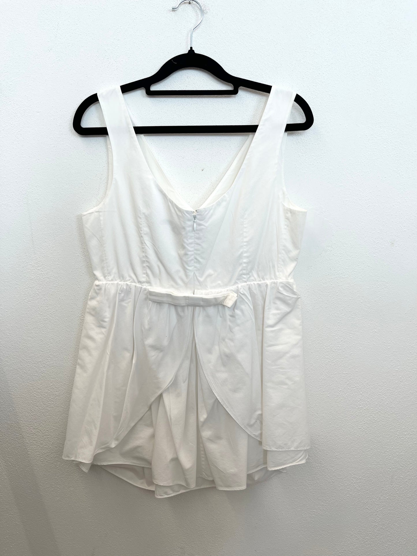 Blusa Carven stile impero con scollo a V