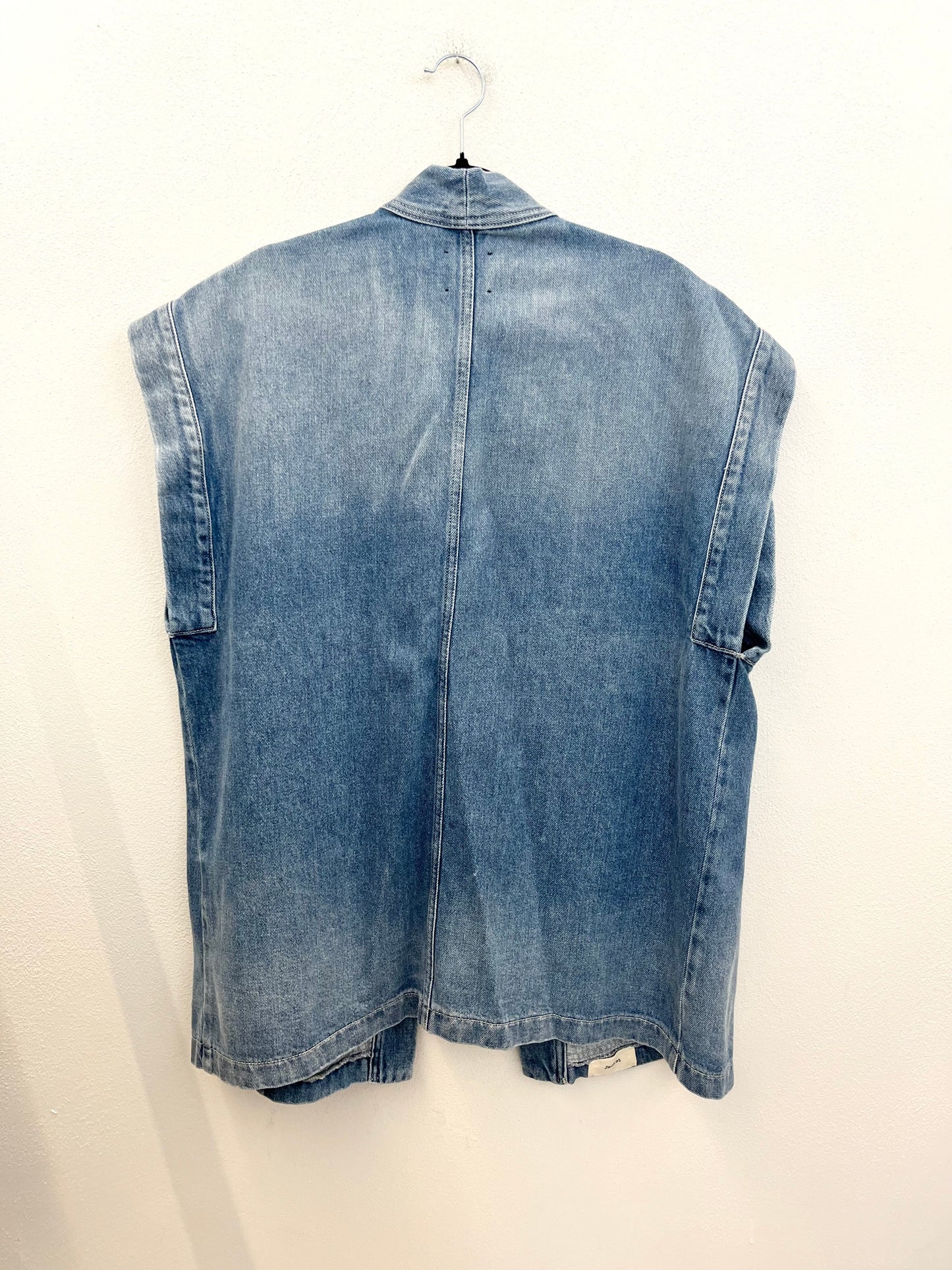 Gilet over Alysi in denim stile kimono