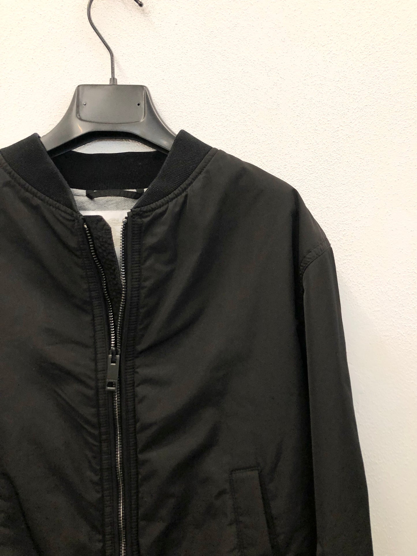 Bomber di Burberry con maxi logo posteriore