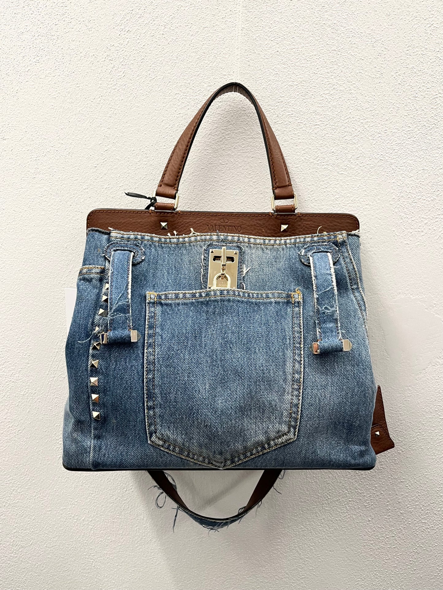 Valentino Garavani JoyLock Bag