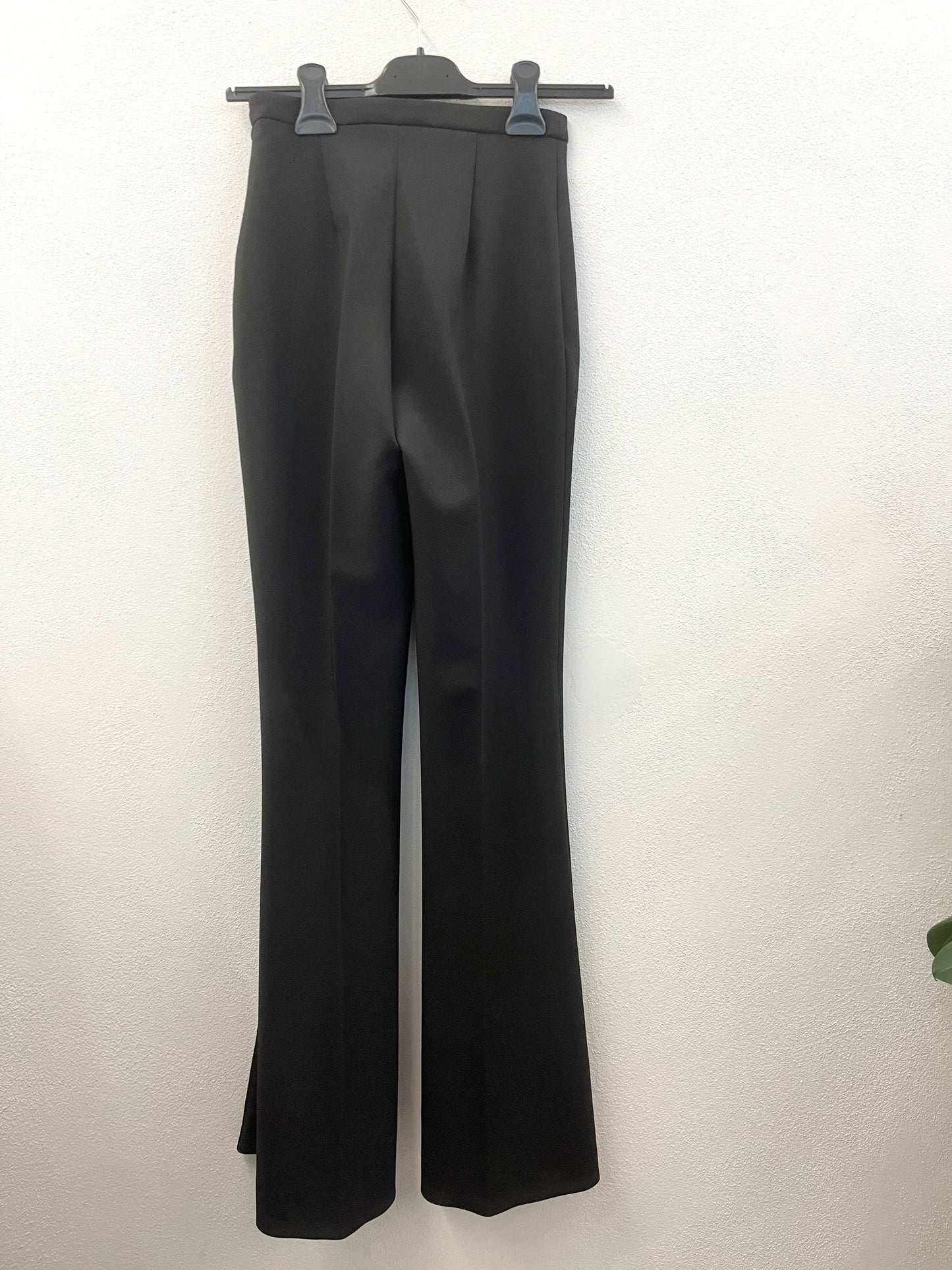 Pantalone a zampa di Elisabetta Franchi