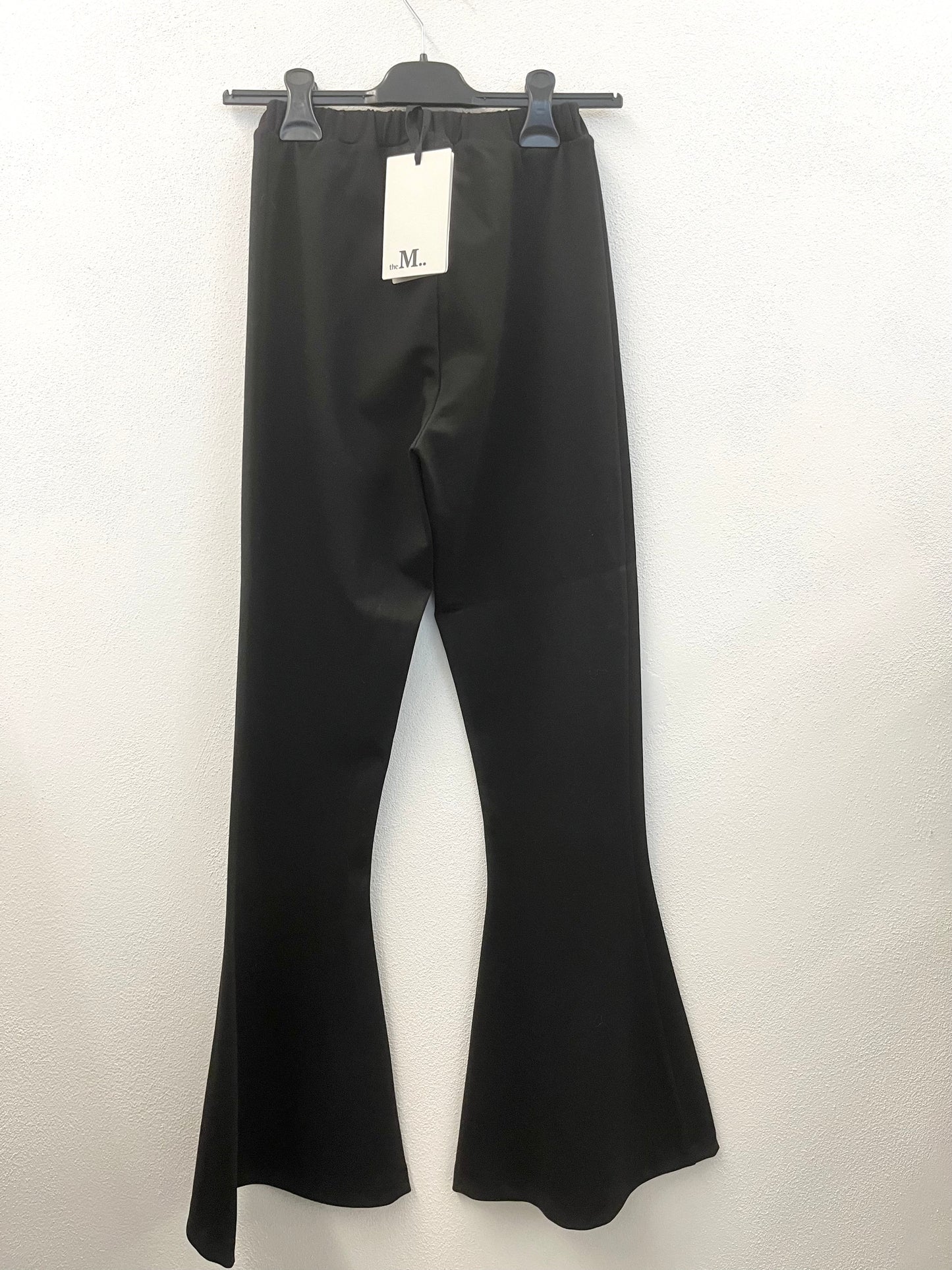 Pantalone a zampa di The M..