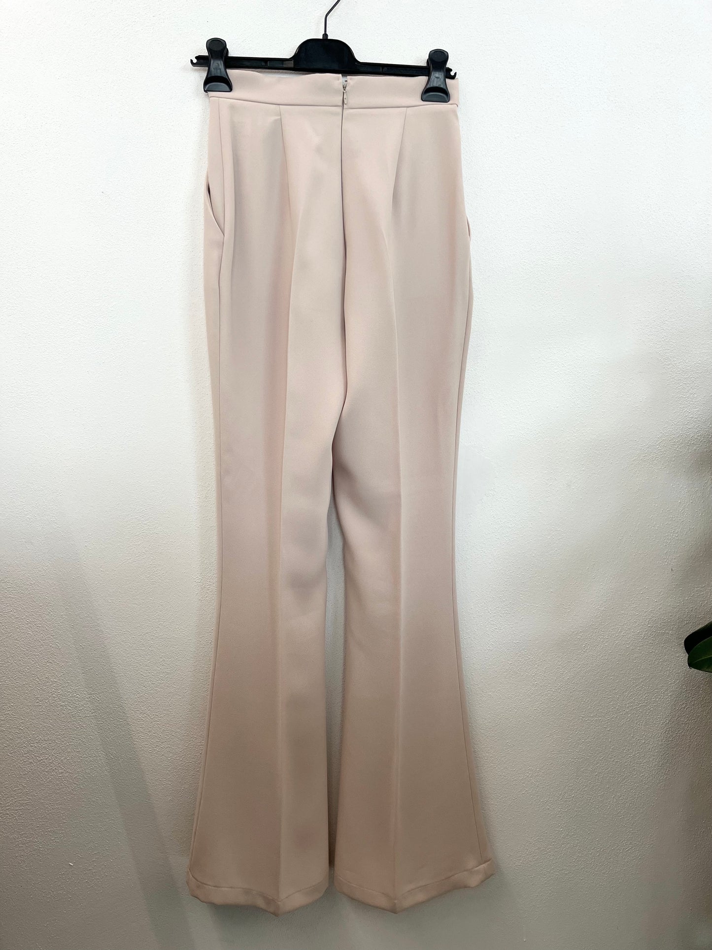 Pantaloni a zampa di Elisabetta Franchi