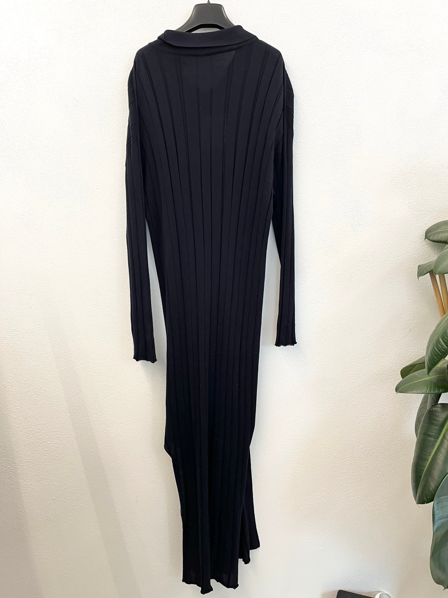 Long cardigan by Alpha Studio
