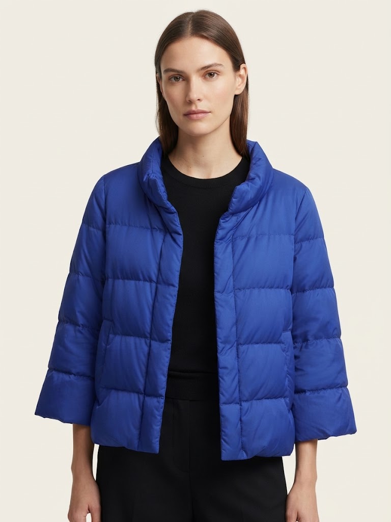Piumino corto Weekend Max Mara con collo a imbuto