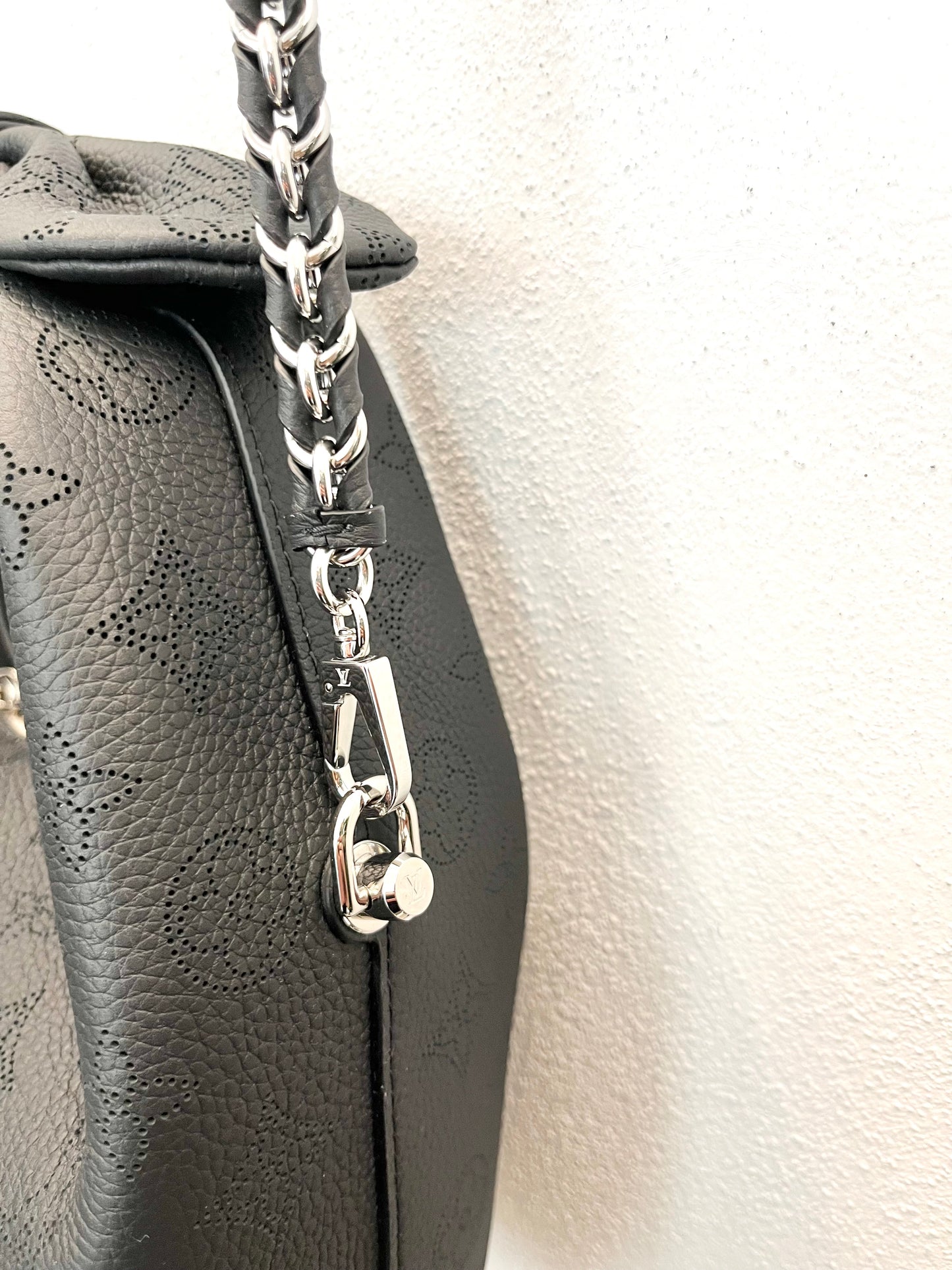 Louis Vuitton Why Knot