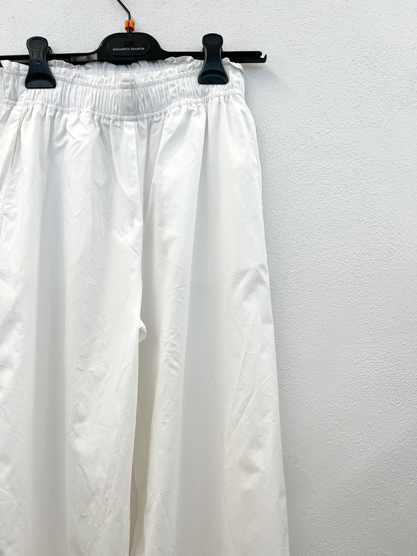Pantalone di Gina Gorgeous palazzo con fondo a volant