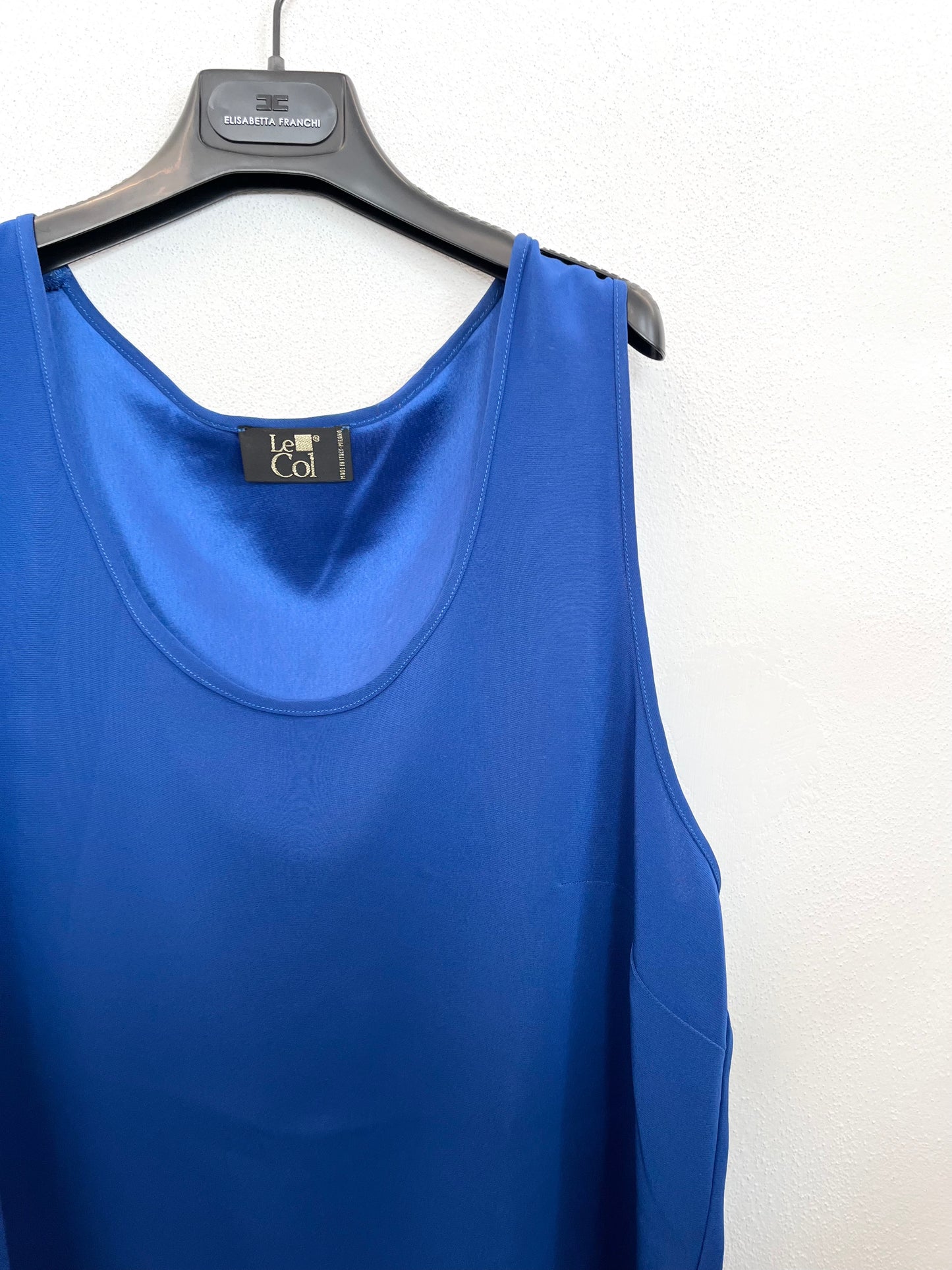 Top smanicato di Le Col in crepe fluido