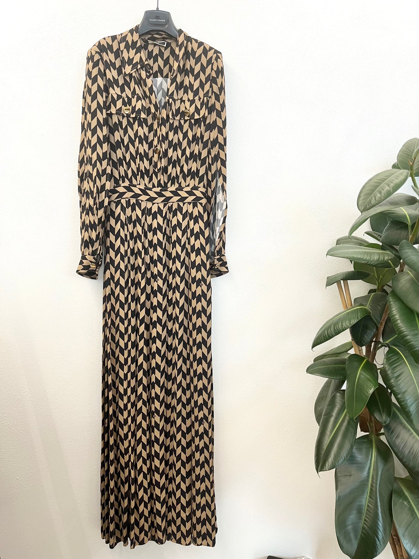 Abito lungo di Elisabetta Franchi con stampa geometrica
