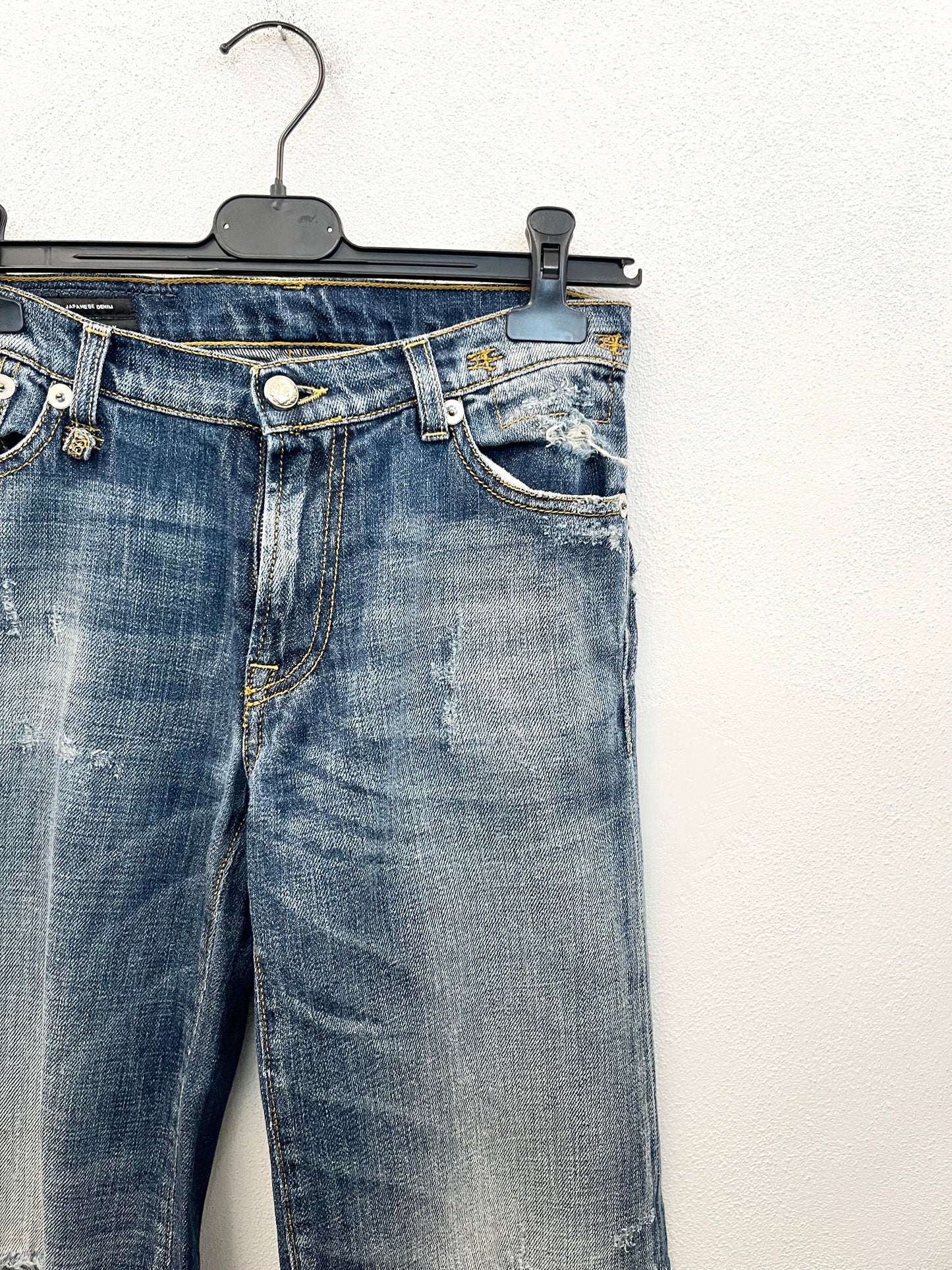 Jeans di Jane denim con dettagli distressed e lavaggio vintage