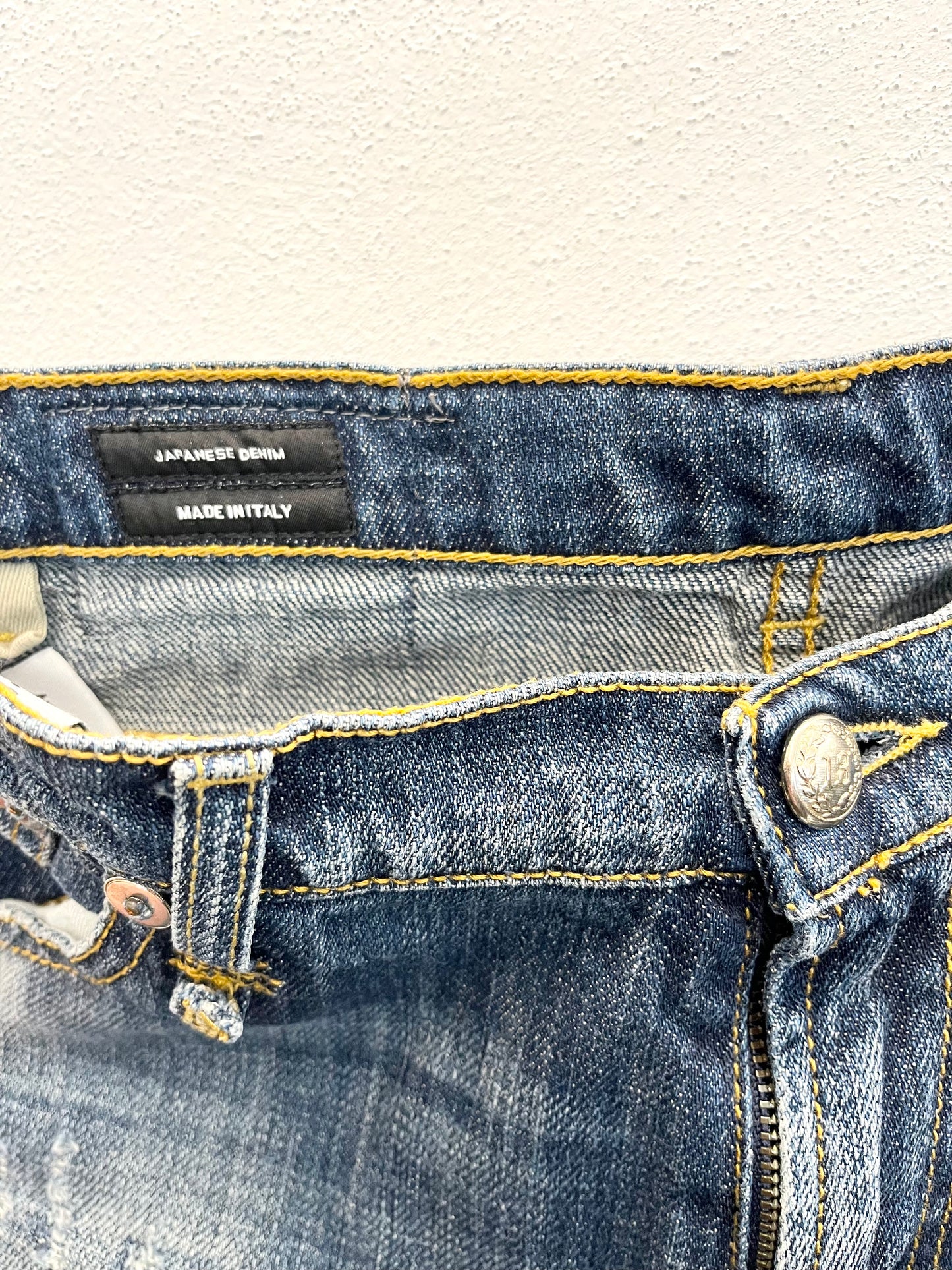 Jeans di Jane denim con dettagli distressed e lavaggio vintage