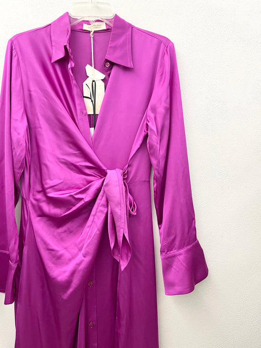 Abito Camicia Lungo di Anna Palmer in Raso Fucsia Drappeggiato