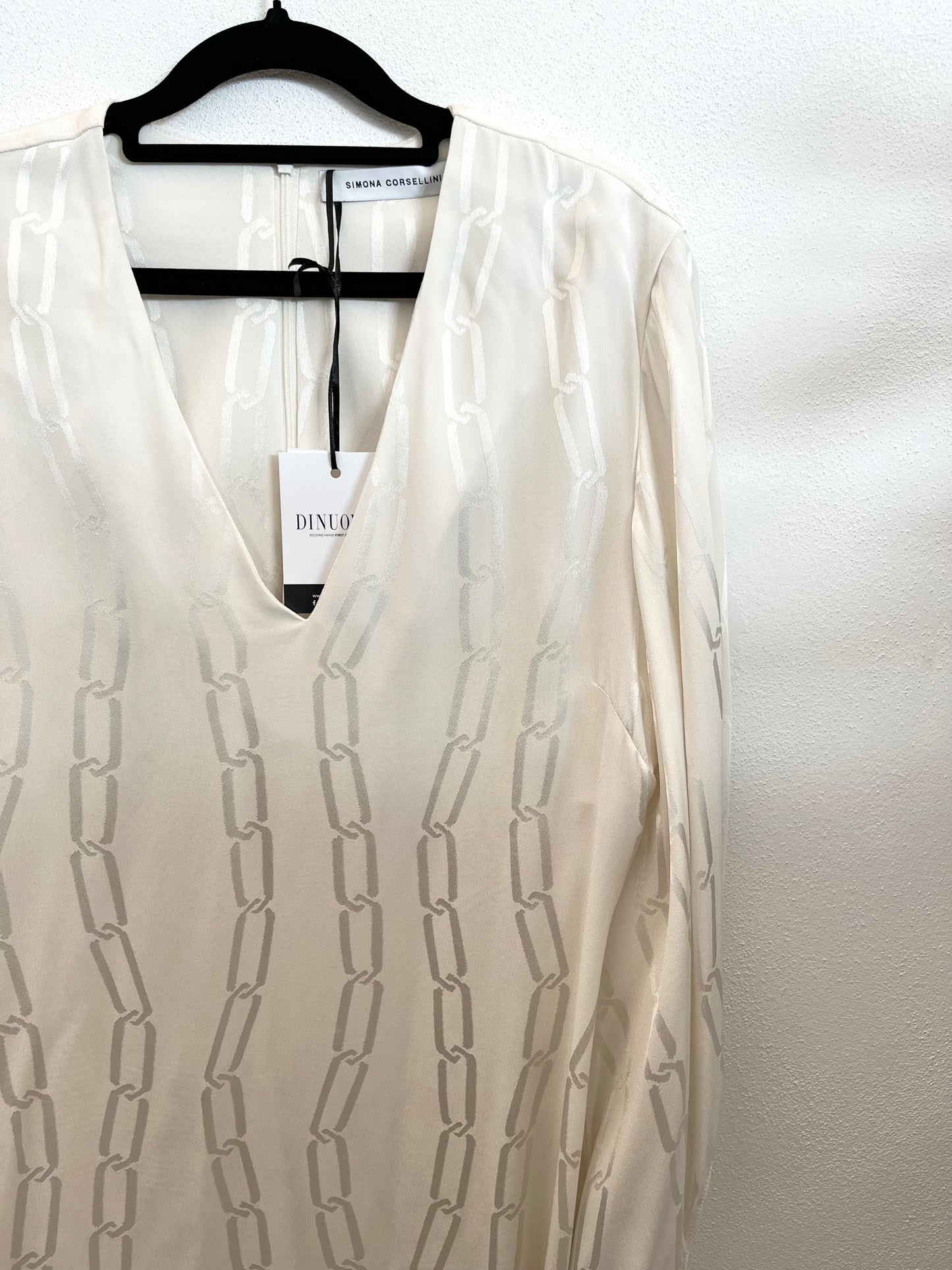 Abito di Simona Corsellini fantasia a catene