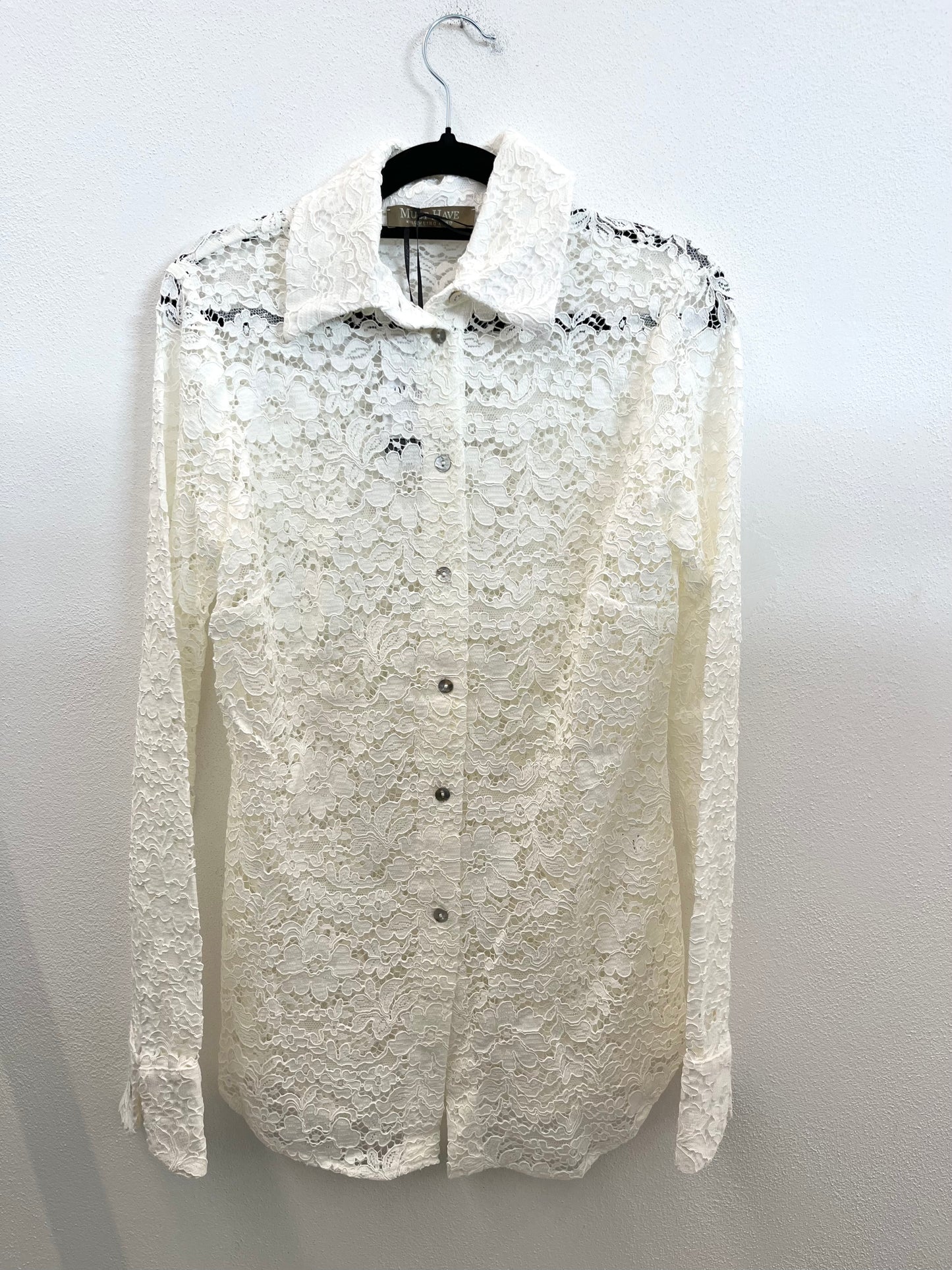 Camicia in pizzo di MustHave avorio con bottoni metallici