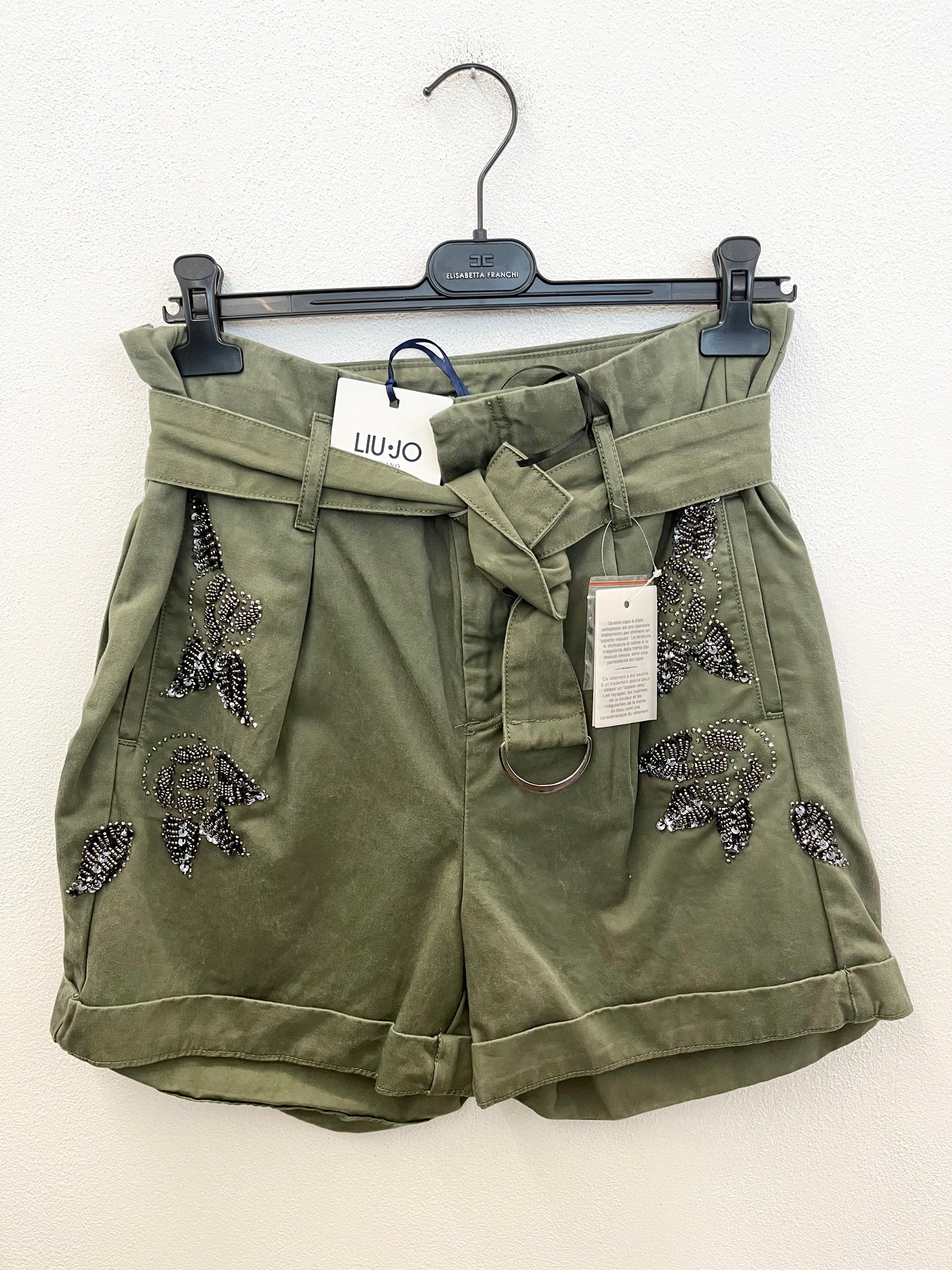 Shorts di Liu Jo in stile paperbag con ricami preziosi