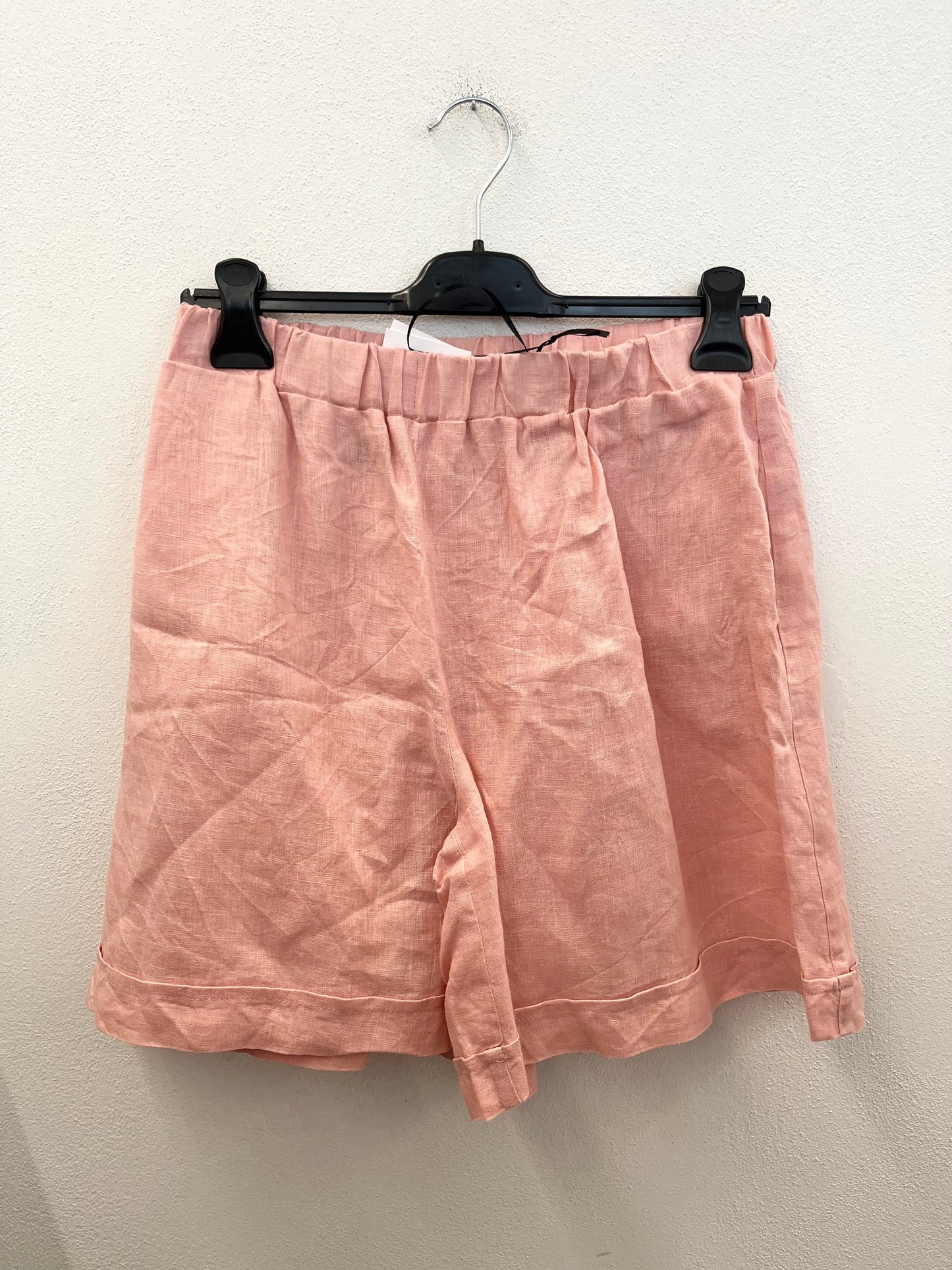Shorts di Valentino Rama in puro lino con vita elasticizzata