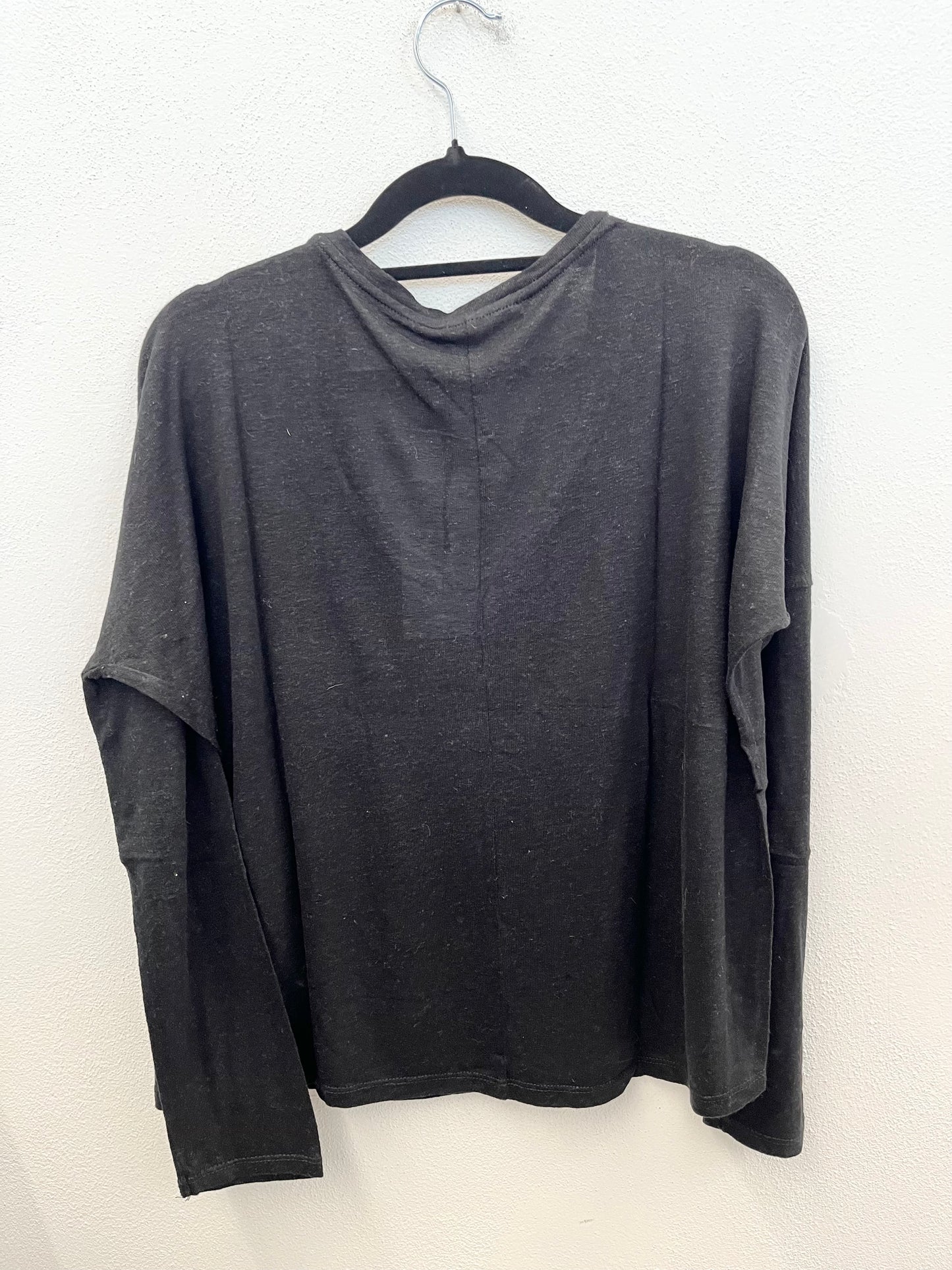 Maglia di Absolute Cashmere a Maniche Lunghe con Scollo a U Ampio