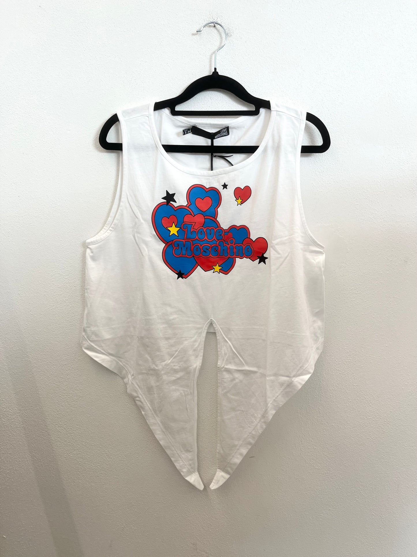 Top di Love Moschino con stampa a cuori