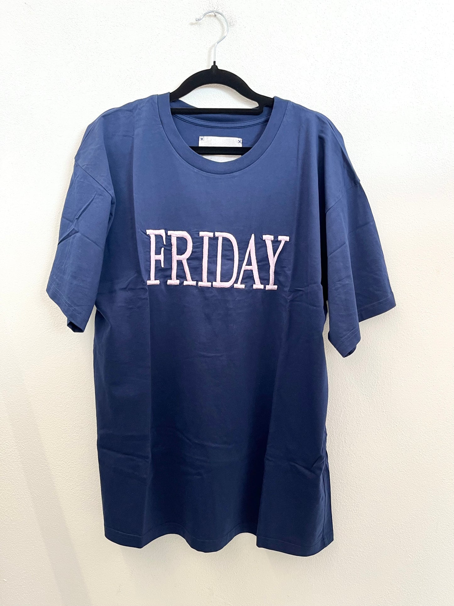 T-shirt di Alberta Ferretti con ricamo "FRIDAY"