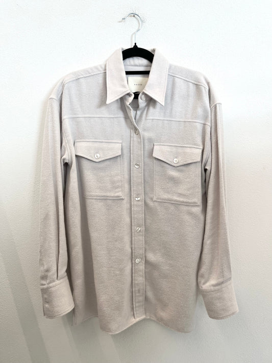 Camicia Oversize di Xacus in Panno con Tasche a Toppa