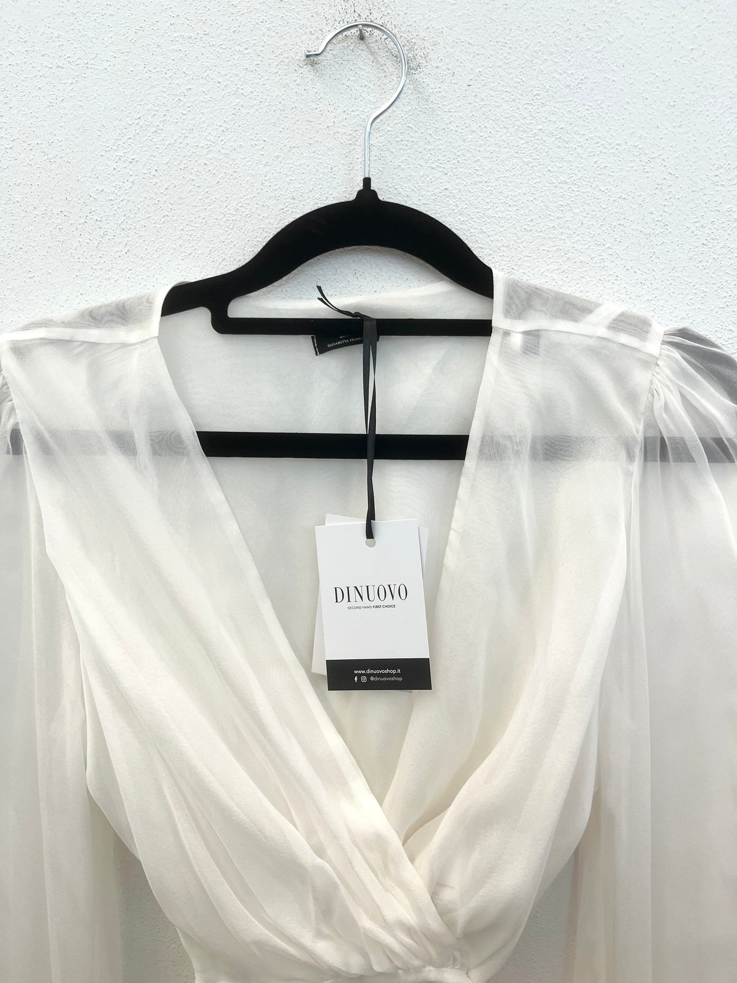 Blusa di Elisabetta Franchi Wrap in Chiffon con Maniche a Sbuffo Bianca