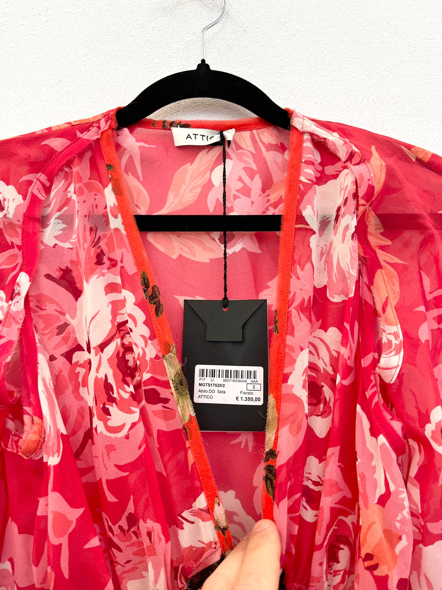 Abito Lungo Attico in Chiffon con Stampa Floreale e Maniche Trasparenti