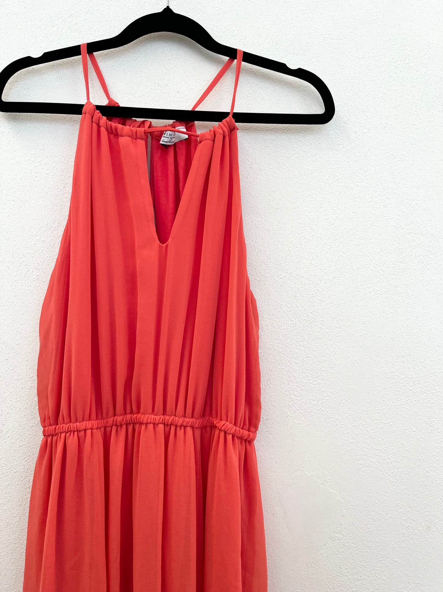 Abito Maxi di Twin Set Corallo Modello Halter in Chiffon Fluido