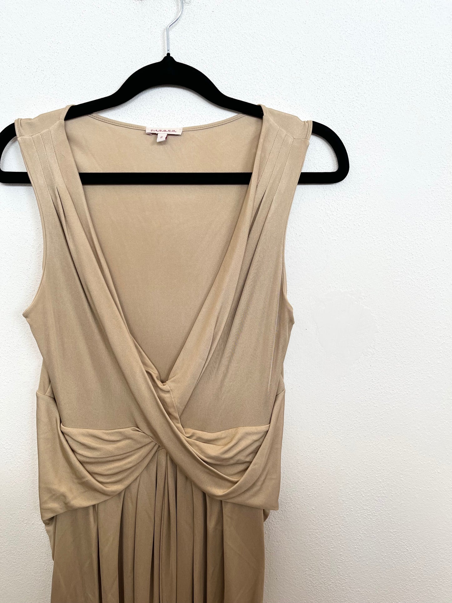 Abito di PAROSH Beige con Nodo Drappeggiato in Vita