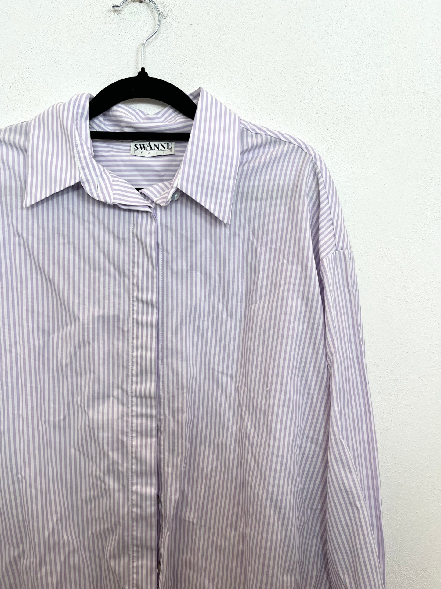 Camicia Swanne Oversize a Righe Lilla e Bianche