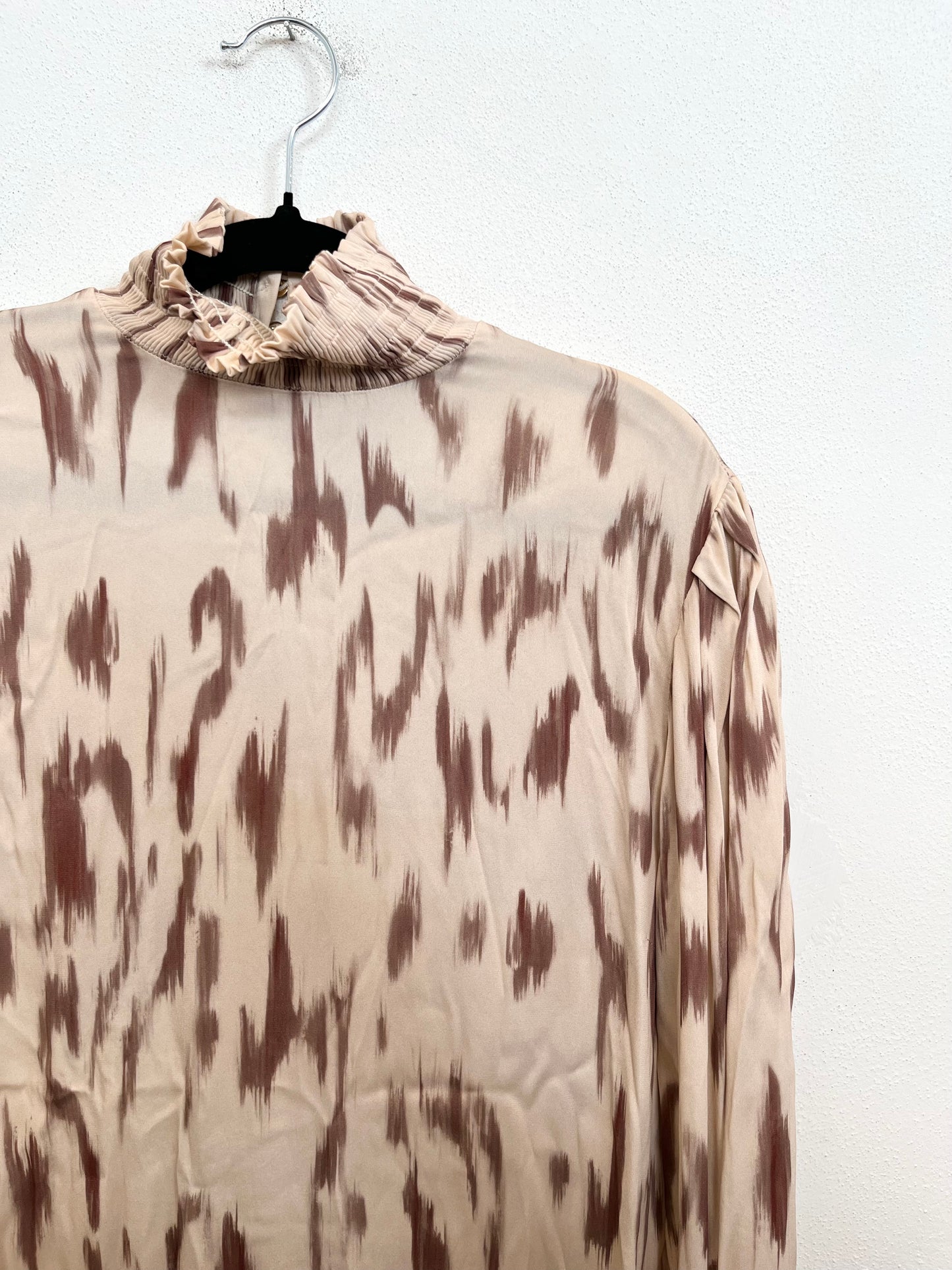Blusa di True Royal con Stampa Astratta e Polsini Smock