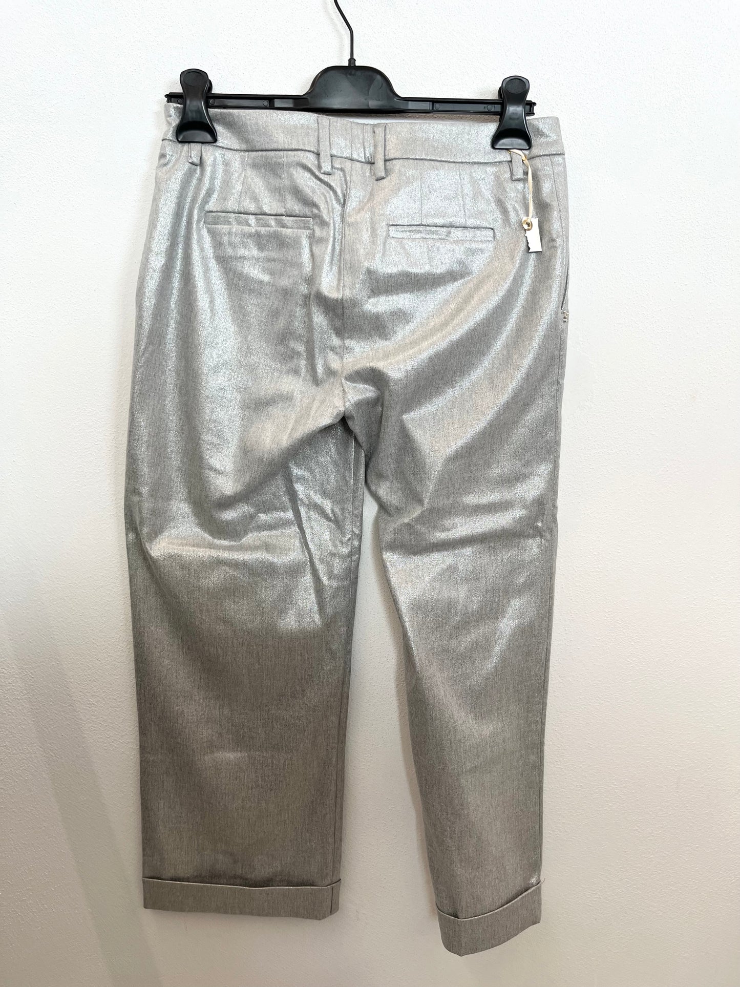 Pantaloni di Re-Hash Argento Metallizzato con Risvolto