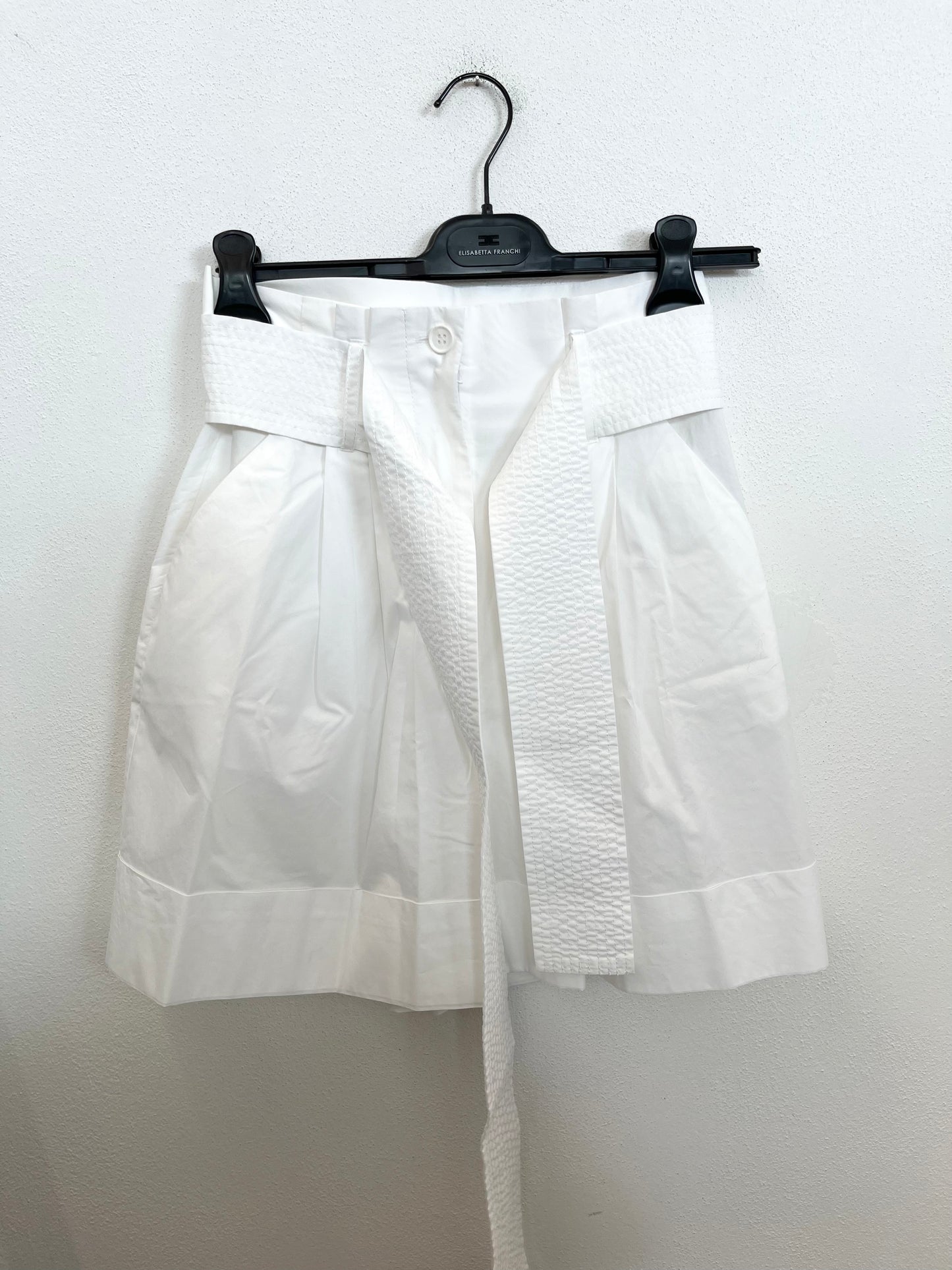 Shorts PAROSH Bianchi con Cintura
