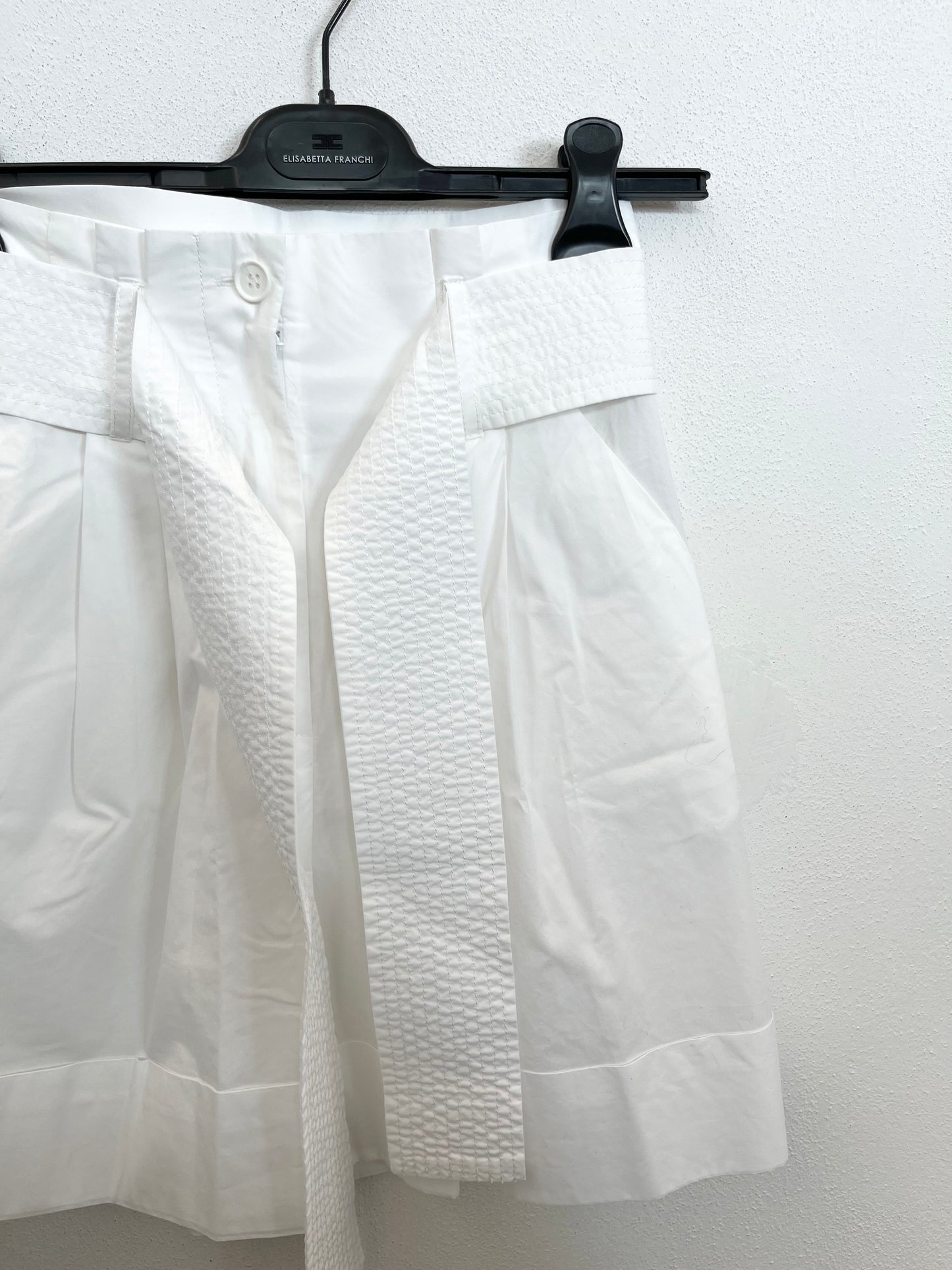 Shorts PAROSH Bianchi con Cintura