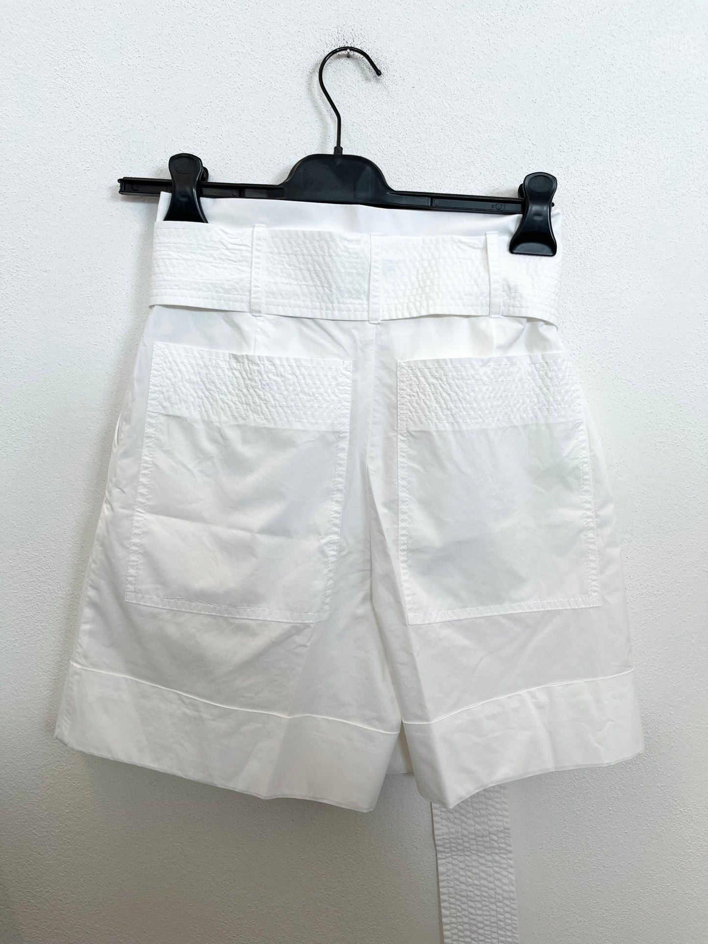 Shorts PAROSH Bianchi con Cintura