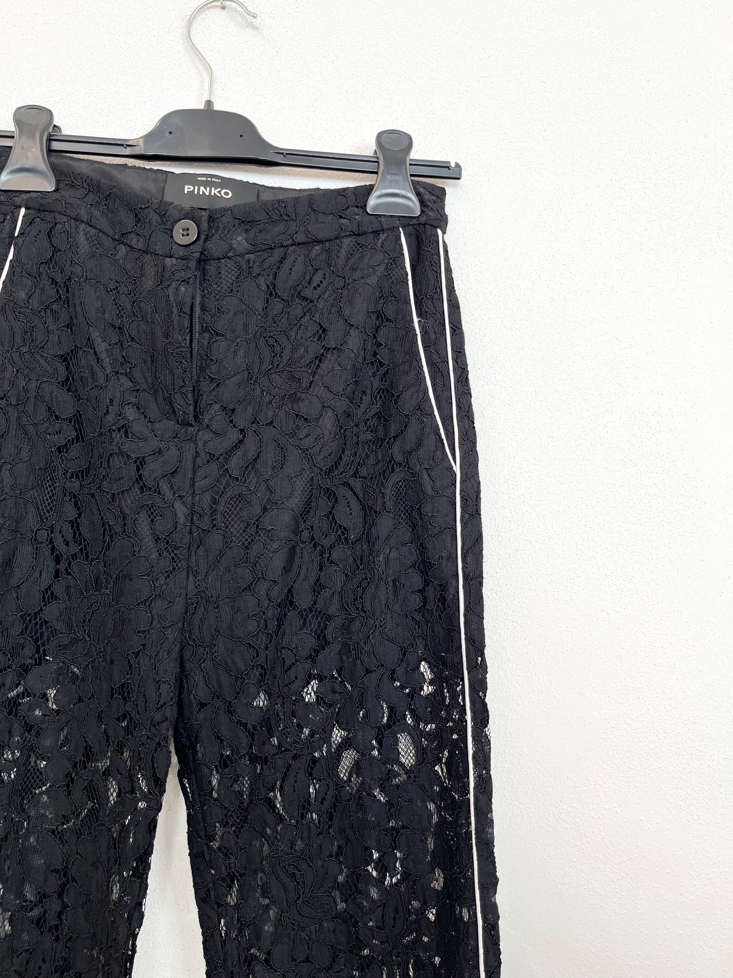 Completo di Pinko elegante pantalone e blazer in pizzo