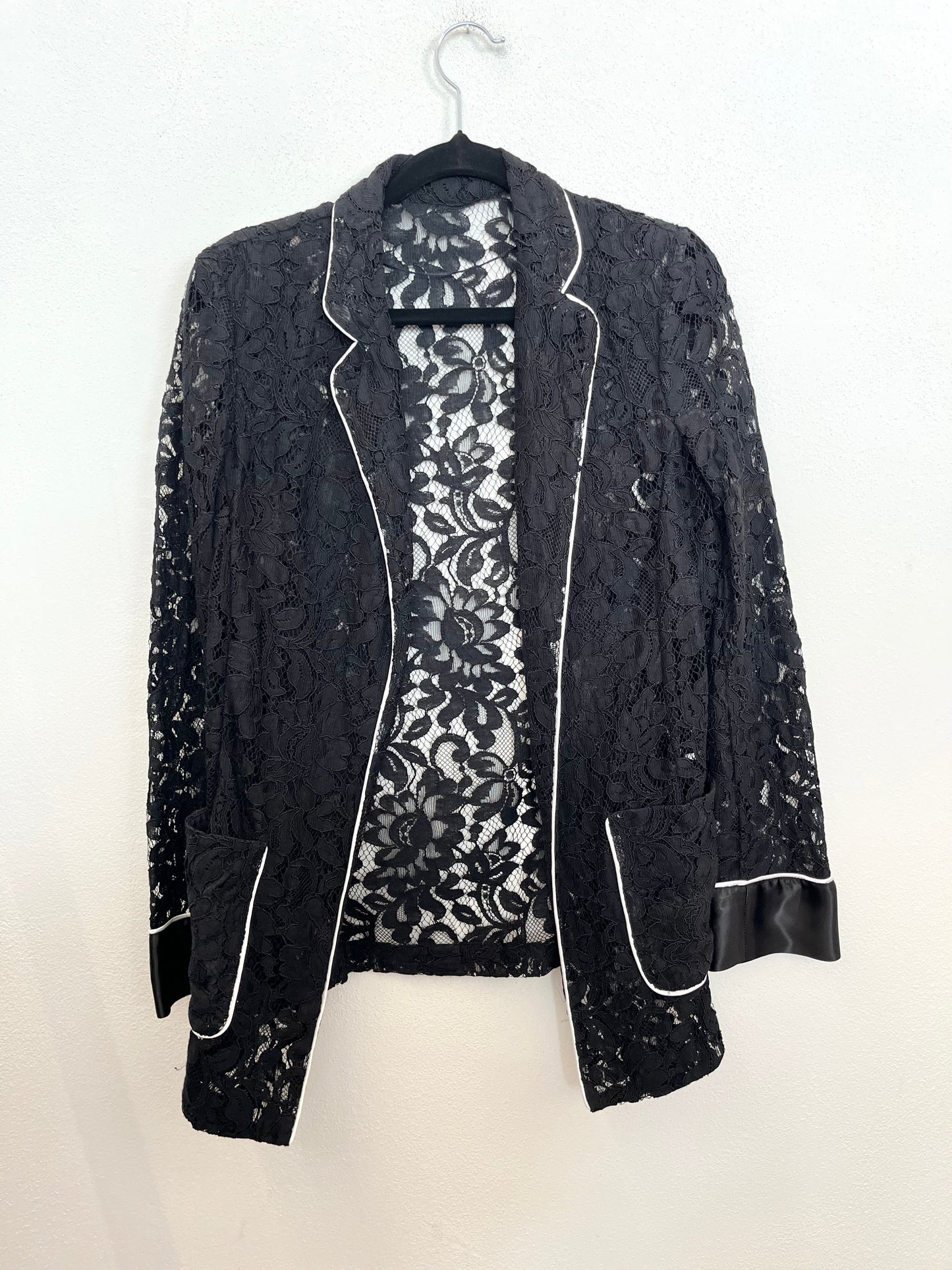 Completo di Pinko elegante pantalone e blazer in pizzo