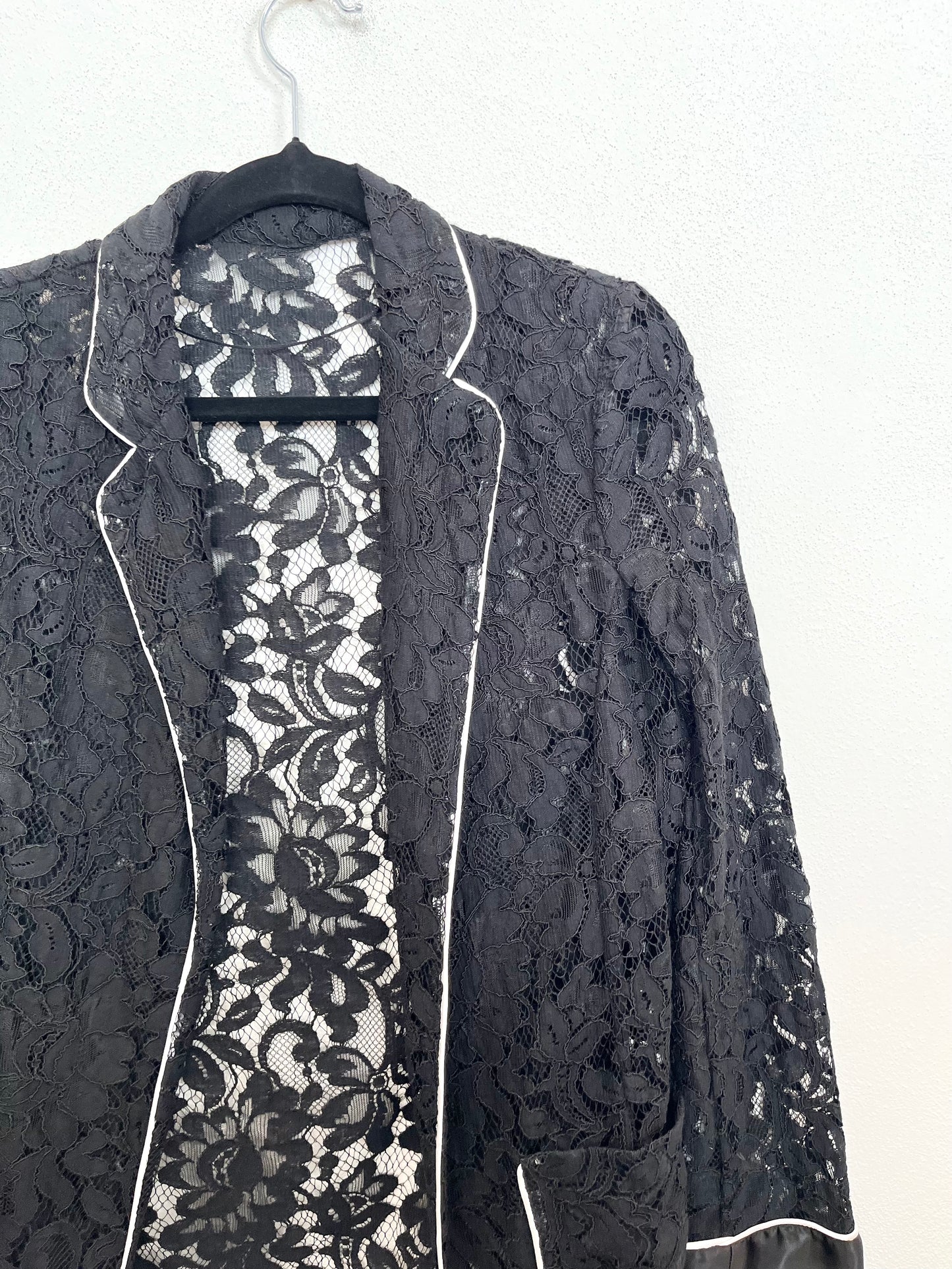 Completo di Pinko elegante pantalone e blazer in pizzo