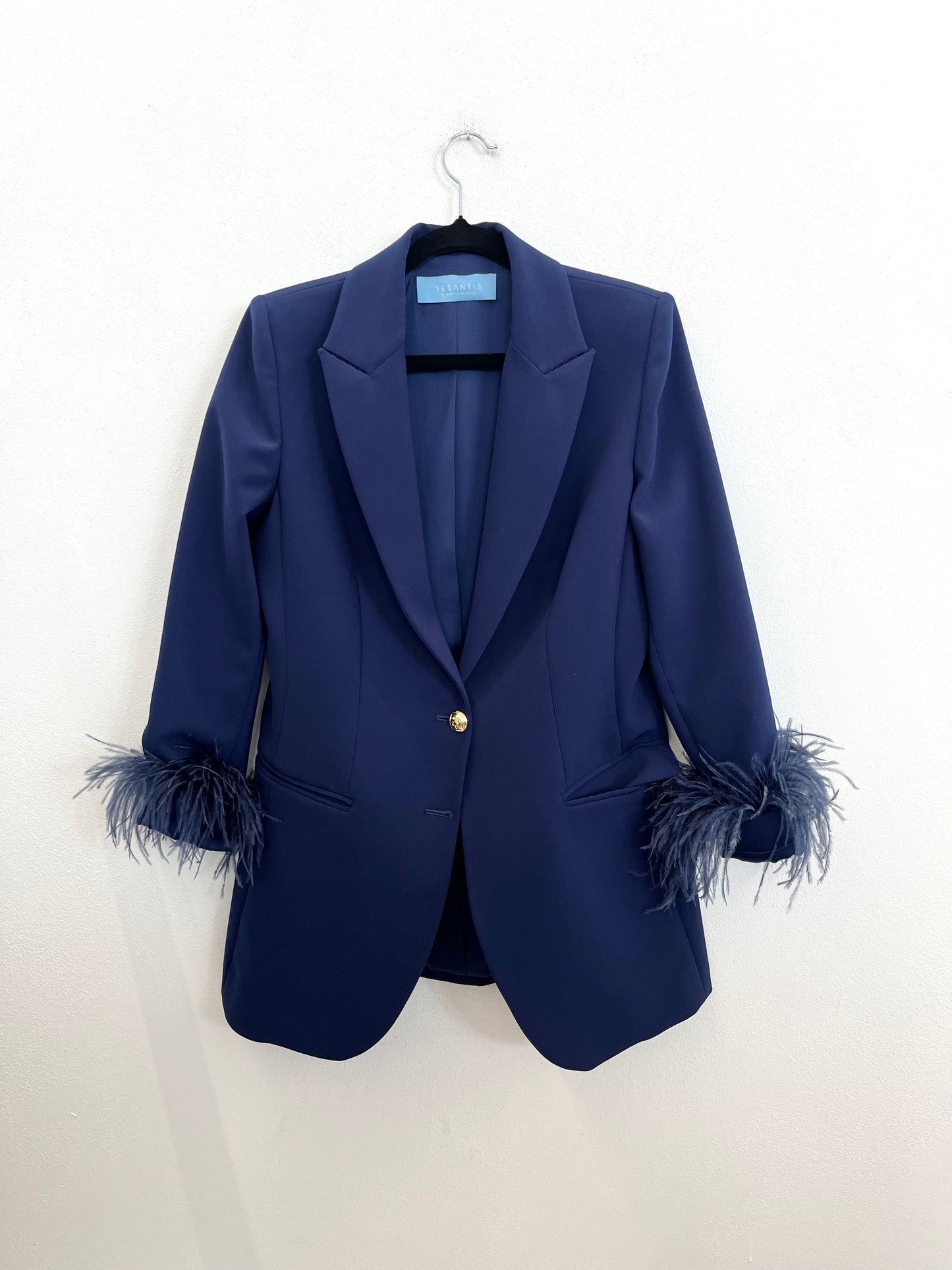 Blazer monopetto De Santis by Martin Alvarez con dettagli in piuma