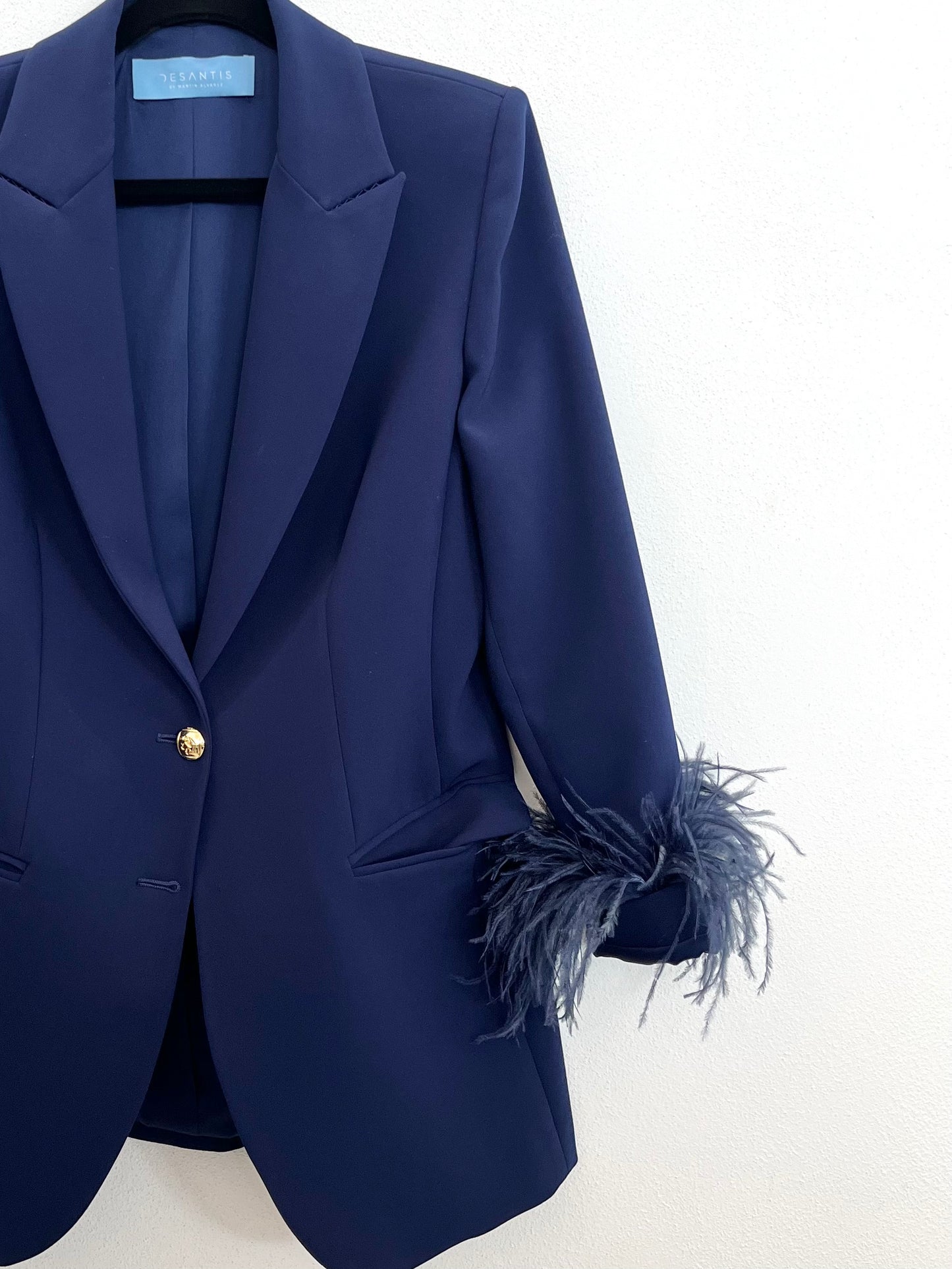 Blazer monopetto De Santis by Martin Alvarez con dettagli in piuma