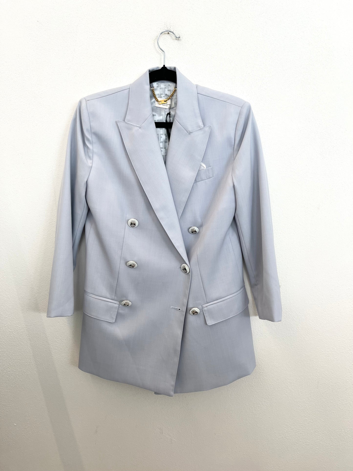 Blazer Elisabetta Franchi doppiopetto sartoriale con bottoni araldici