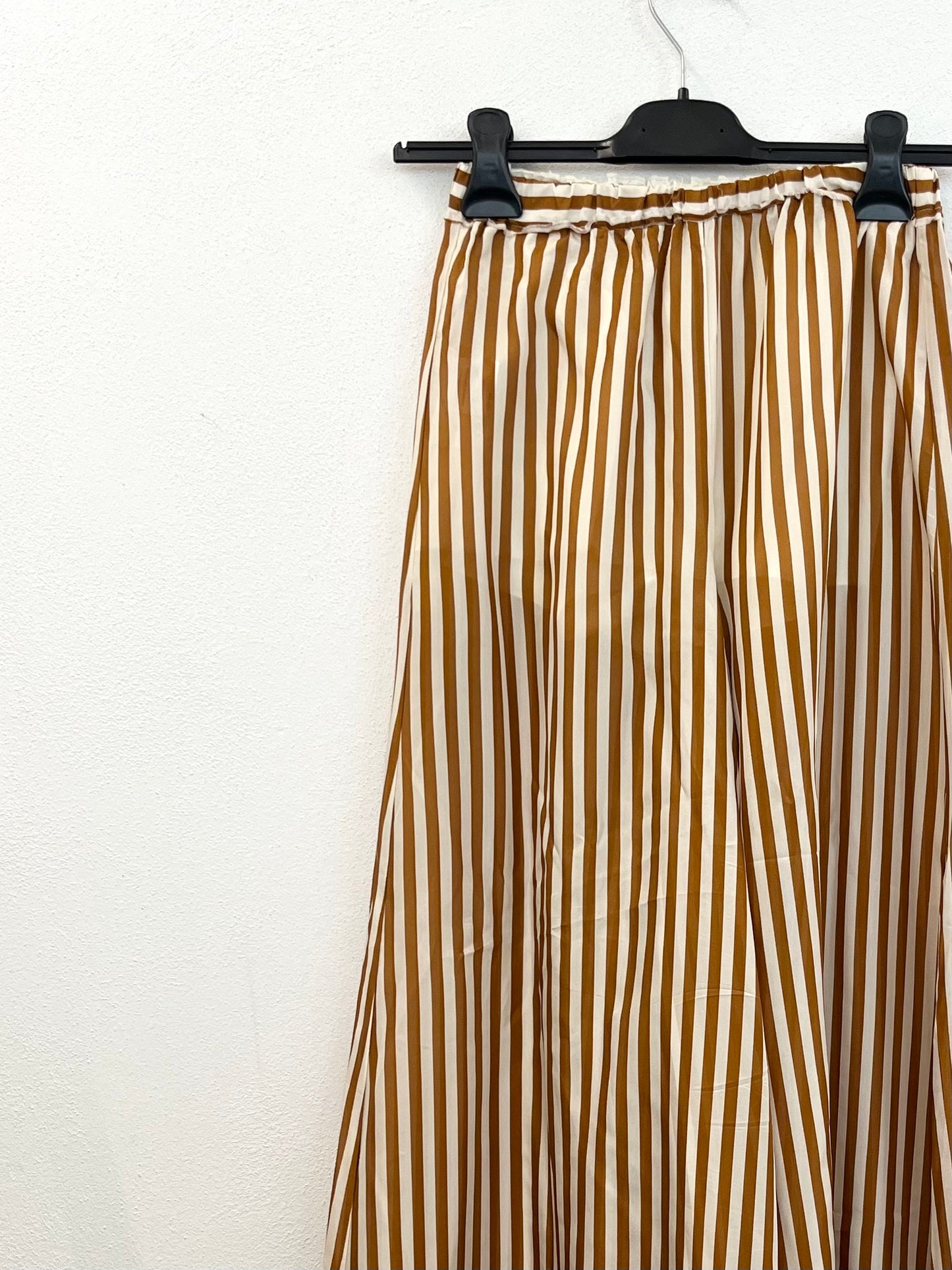 Pantaloni Jucca a palazzo a righe verticali