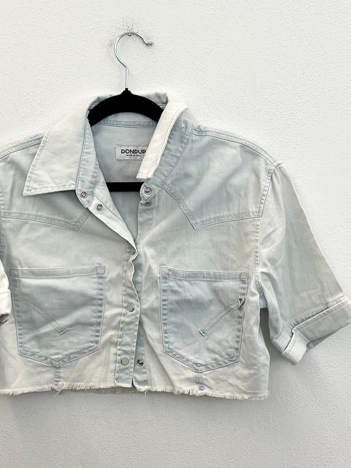 Camicia DonDup crop in denim lavaggio chiaro