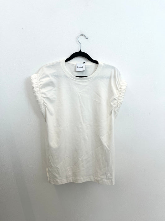 T-shirt Nude con Spalle Arricciate