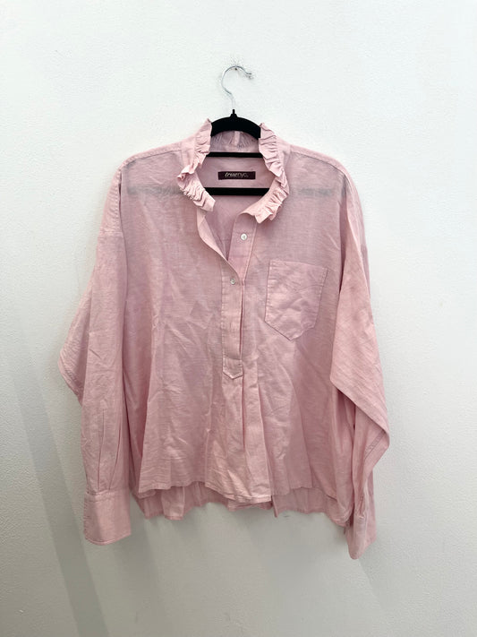 Camicia True NYC in lino con collo a ruches